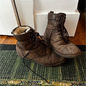 Worn Ugg Boots sz 10